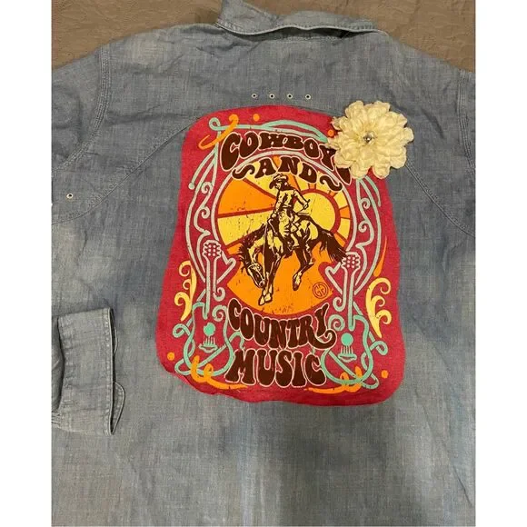 Feelin Groovy Upcycled Button Down Denim Top XL Cowboys Country Music - Picture 2 of 9